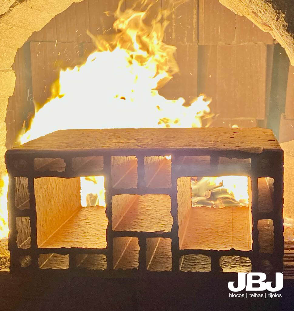 JBJ Canaletas de Concreto, Tijolos e Telhas em Ribeirão Preto, SP